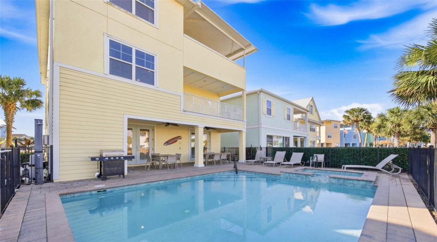 KISSIMMEE, Florida 34747, 7 Bedrooms Bedrooms, ,8 BathroomsBathrooms,Residential,For Sale,SURF,0,MFRO6386683