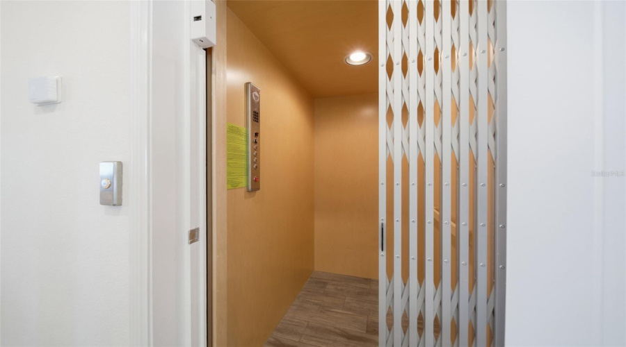 KISSIMMEE, Florida 34747, 7 Bedrooms Bedrooms, ,8 BathroomsBathrooms,Residential,For Sale,SURF,0,MFRO6386683