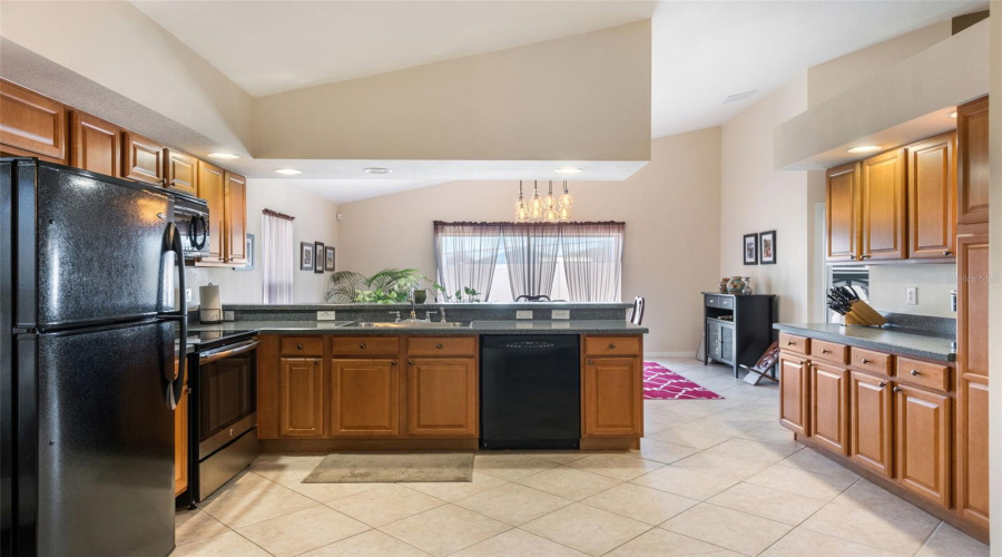 DAVENPORT, Florida 33896, 3 Bedrooms Bedrooms, ,2 BathroomsBathrooms,Residential,For Sale,KNIGHTSBRIDGE,0,MFRS5143955