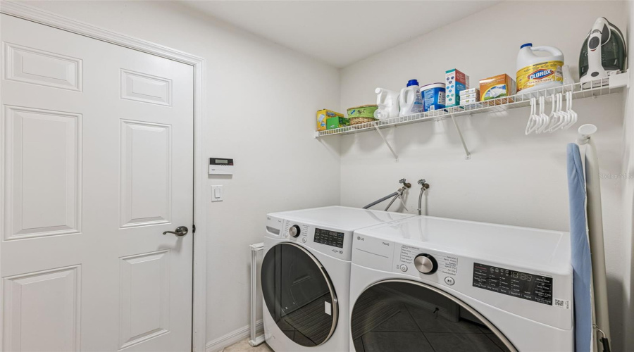 DAVENPORT, Florida 33896, 3 Bedrooms Bedrooms, ,2 BathroomsBathrooms,Residential,For Sale,KNIGHTSBRIDGE,0,MFRS5143955