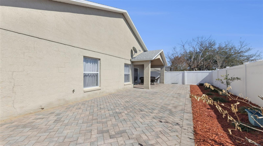 DAVENPORT, Florida 33896, 3 Bedrooms Bedrooms, ,2 BathroomsBathrooms,Residential,For Sale,KNIGHTSBRIDGE,0,MFRS5143955