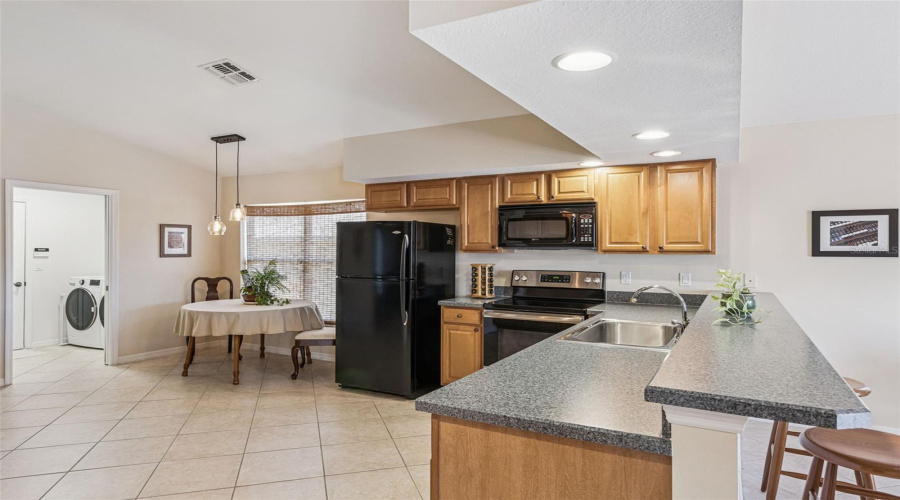 DAVENPORT, Florida 33896, 3 Bedrooms Bedrooms, ,2 BathroomsBathrooms,Residential,For Sale,KNIGHTSBRIDGE,0,MFRS5143955