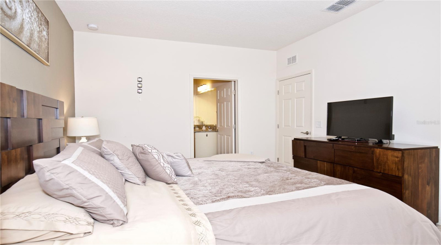 KISSIMMEE, Florida 34747, 3 Bedrooms Bedrooms, ,2 BathroomsBathrooms,Residential,For Sale,SHINE,0,MFRO6260780