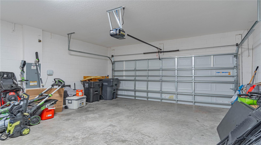 DAVENPORT, Florida 33897, 4 Bedrooms Bedrooms, ,2 BathroomsBathrooms,Residential,For Sale,TRINITY RIDGE,0,MFRG5108812