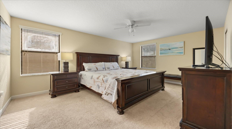 DAVENPORT, Florida 33896, 5 Bedrooms Bedrooms, ,4 BathroomsBathrooms,Residential,For Sale,WEXFORD,0,MFRO6363714