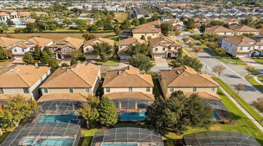 DAVENPORT, Florida 33896, 5 Bedrooms Bedrooms, ,4 BathroomsBathrooms,Residential,For Sale,WEXFORD,0,MFRO6363714