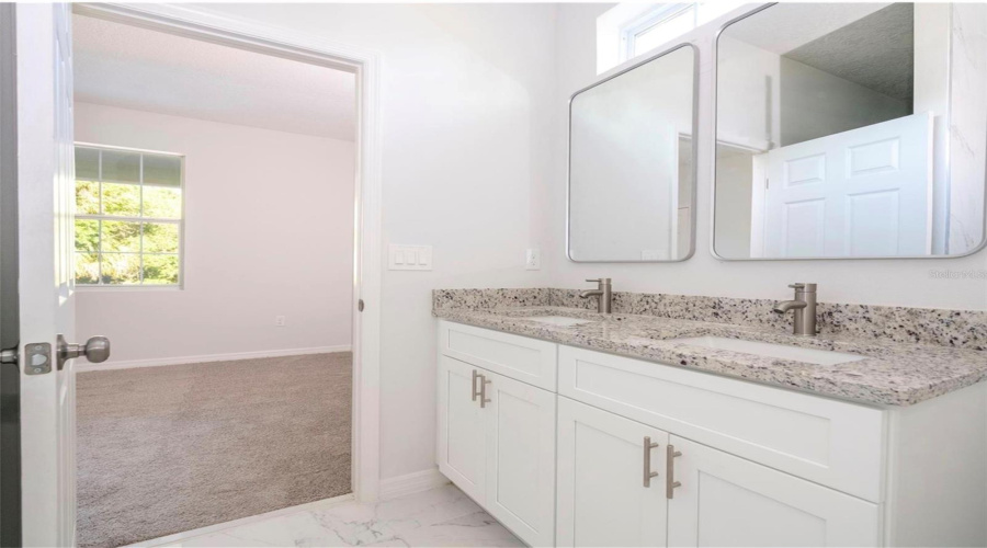 DAVENPORT, Florida 33837, 3 Bedrooms Bedrooms, ,2 BathroomsBathrooms,Residential,For Sale,ALTA VISTA,0,MFRO6386849