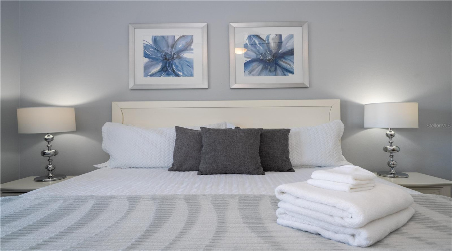 KISSIMMEE, Florida 34746, 4 Bedrooms Bedrooms, ,3 BathroomsBathrooms,Residential,For Sale,ROMEO,0,MFRO6384344