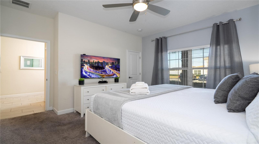 KISSIMMEE, Florida 34746, 4 Bedrooms Bedrooms, ,3 BathroomsBathrooms,Residential,For Sale,ROMEO,0,MFRO6384344