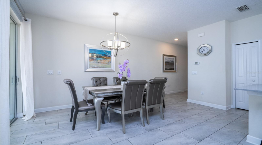 KISSIMMEE, Florida 34746, 4 Bedrooms Bedrooms, ,3 BathroomsBathrooms,Residential,For Sale,ROMEO,0,MFRO6384344