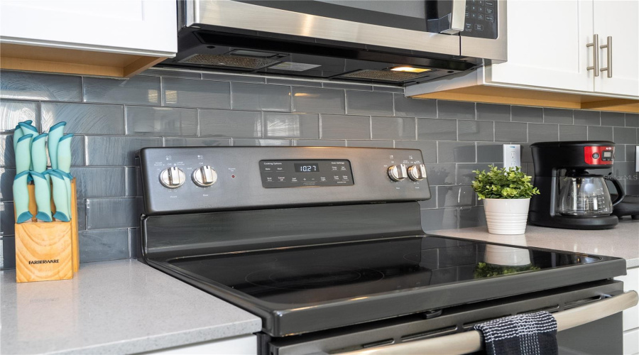 KISSIMMEE, Florida 34746, 4 Bedrooms Bedrooms, ,3 BathroomsBathrooms,Residential,For Sale,ROMEO,0,MFRO6384344