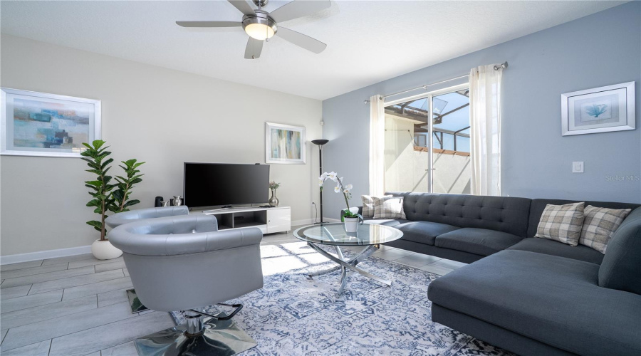 KISSIMMEE, Florida 34746, 4 Bedrooms Bedrooms, ,3 BathroomsBathrooms,Residential,For Sale,ROMEO,0,MFRO6384344