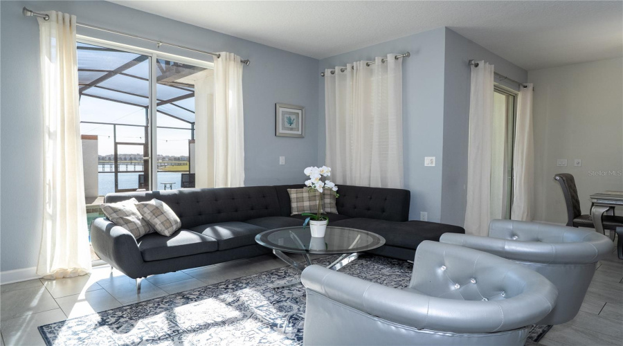 KISSIMMEE, Florida 34746, 4 Bedrooms Bedrooms, ,3 BathroomsBathrooms,Residential,For Sale,ROMEO,0,MFRO6384344