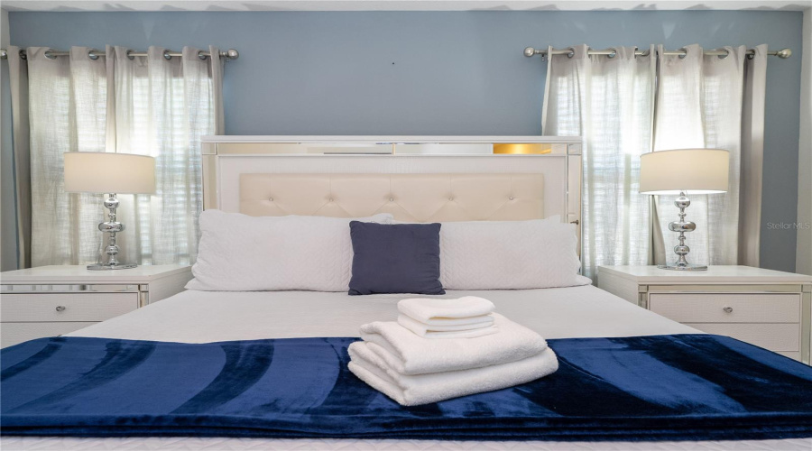 KISSIMMEE, Florida 34746, 4 Bedrooms Bedrooms, ,3 BathroomsBathrooms,Residential,For Sale,ROMEO,0,MFRO6384344