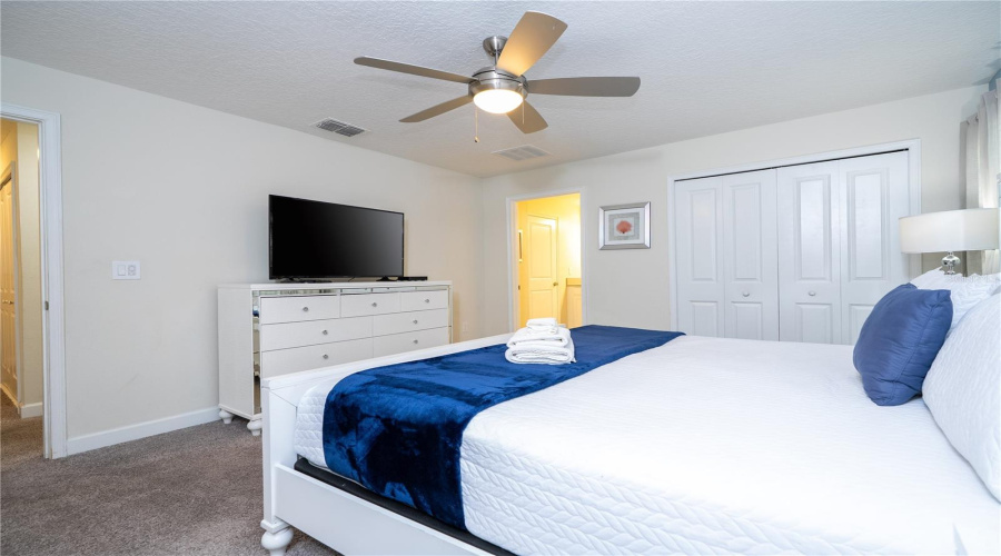 KISSIMMEE, Florida 34746, 4 Bedrooms Bedrooms, ,3 BathroomsBathrooms,Residential,For Sale,ROMEO,0,MFRO6384344