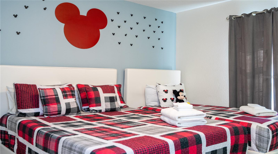 KISSIMMEE, Florida 34746, 4 Bedrooms Bedrooms, ,3 BathroomsBathrooms,Residential,For Sale,ROMEO,0,MFRO6384344