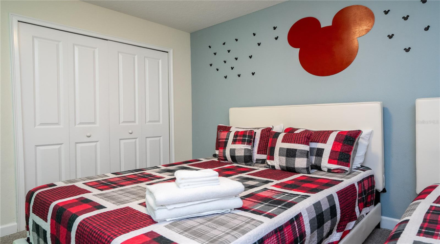 KISSIMMEE, Florida 34746, 4 Bedrooms Bedrooms, ,3 BathroomsBathrooms,Residential,For Sale,ROMEO,0,MFRO6384344