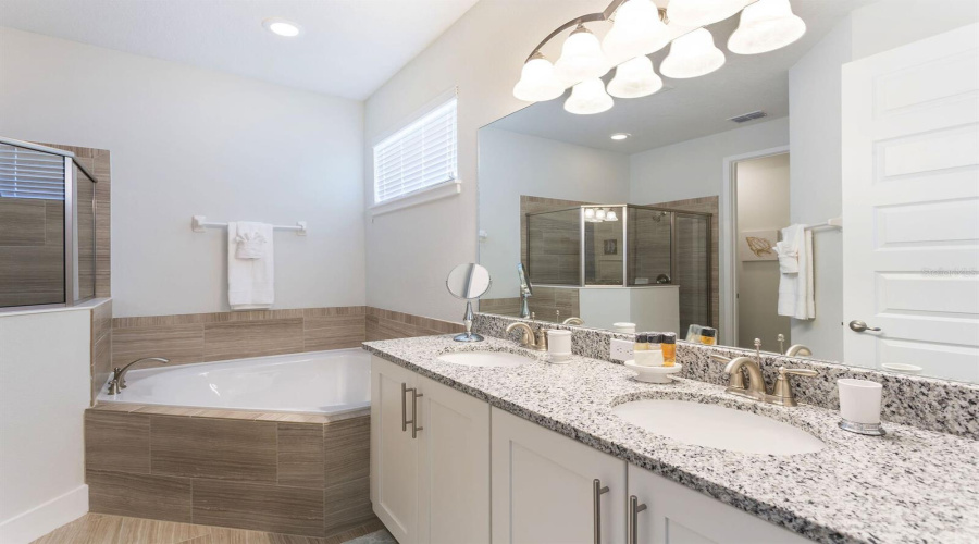 REUNION, Florida 34747, 5 Bedrooms Bedrooms, ,5 BathroomsBathrooms,Residential,For Sale,GOLDEN BEAR,0,MFRO6386878