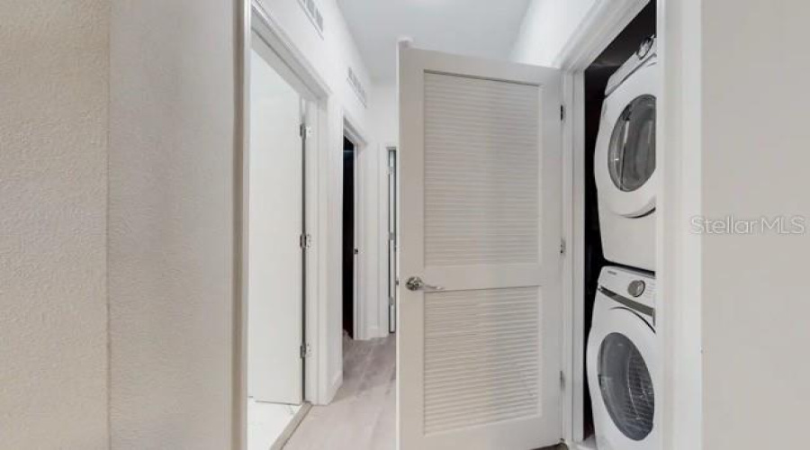 DAVENPORT, Florida 33896, 4 Bedrooms Bedrooms, ,4 BathroomsBathrooms,Residential,For Sale,FAMAGUSTA,0,MFRO6387167