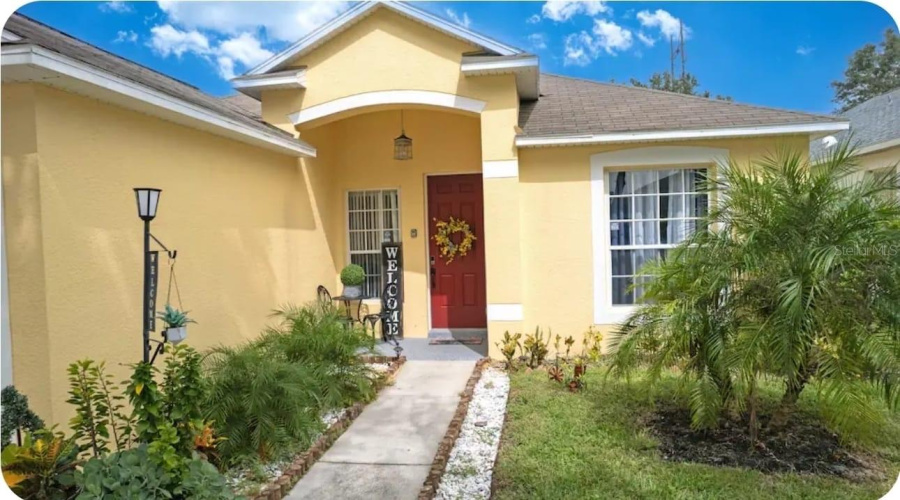 DAVENPORT, Florida 33837, 5 Bedrooms Bedrooms, ,3 BathroomsBathrooms,Residential,For Sale,SUNSET VIEW,0,MFRO6336093