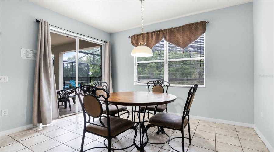 DAVENPORT, Florida 33896, 7 Bedrooms Bedrooms, ,4 BathroomsBathrooms,Residential,For Sale,WILLOW VIEW,0,MFRS5123398