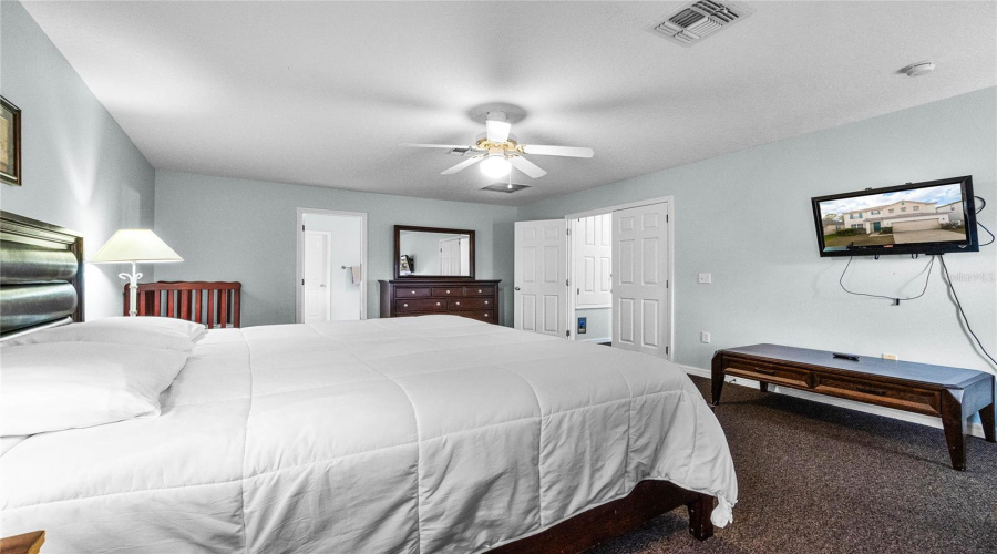 DAVENPORT, Florida 33896, 7 Bedrooms Bedrooms, ,4 BathroomsBathrooms,Residential,For Sale,WILLOW VIEW,0,MFRS5123398