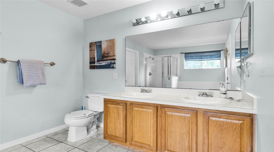 DAVENPORT, Florida 33896, 7 Bedrooms Bedrooms, ,4 BathroomsBathrooms,Residential,For Sale,WILLOW VIEW,0,MFRS5123398