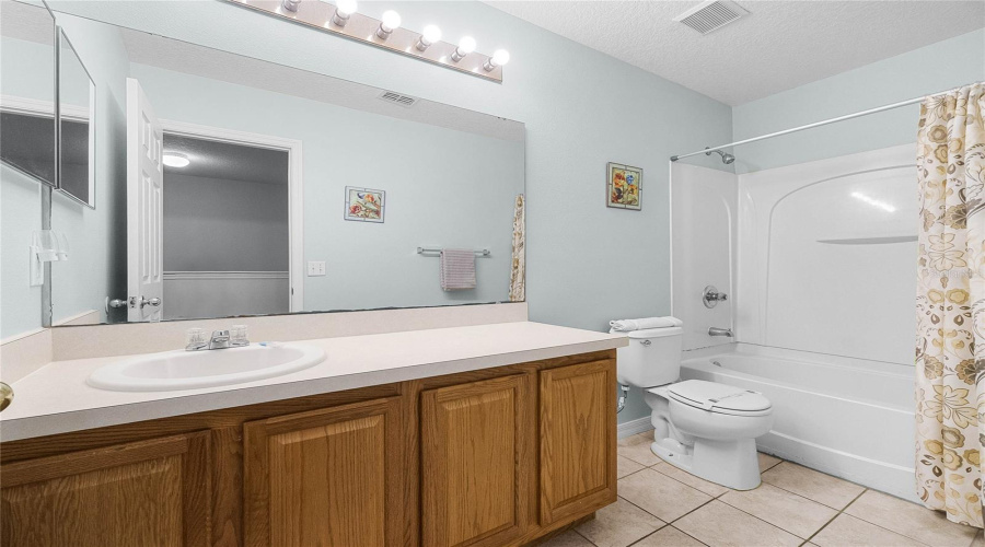 DAVENPORT, Florida 33896, 7 Bedrooms Bedrooms, ,4 BathroomsBathrooms,Residential,For Sale,WILLOW VIEW,0,MFRS5123398