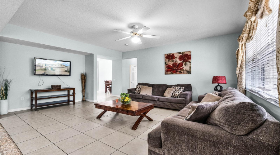 DAVENPORT, Florida 33896, 7 Bedrooms Bedrooms, ,4 BathroomsBathrooms,Residential,For Sale,WILLOW VIEW,0,MFRS5123398