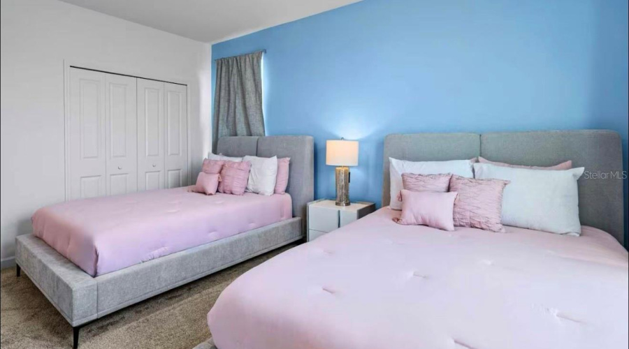 DAVENPORT, Florida 33896, 6 Bedrooms Bedrooms, ,5 BathroomsBathrooms,Residential,For Sale,PLAY THROUGH,0,MFRS5136150