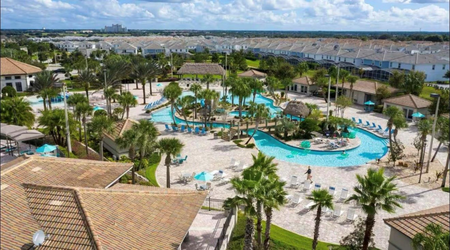 DAVENPORT, Florida 33896, 6 Bedrooms Bedrooms, ,5 BathroomsBathrooms,Residential,For Sale,PLAY THROUGH,0,MFRS5136150