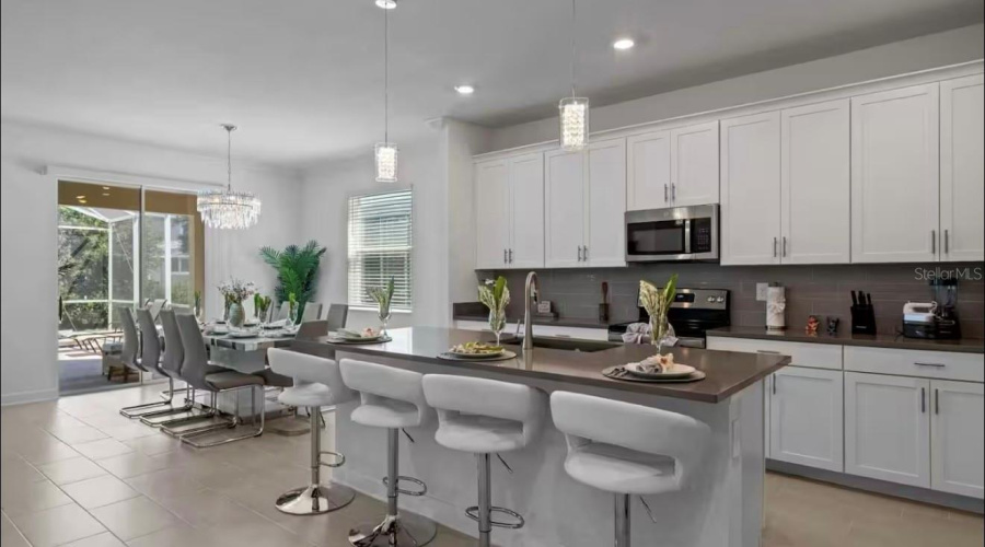 DAVENPORT, Florida 33896, 6 Bedrooms Bedrooms, ,5 BathroomsBathrooms,Residential,For Sale,PLAY THROUGH,0,MFRS5136150