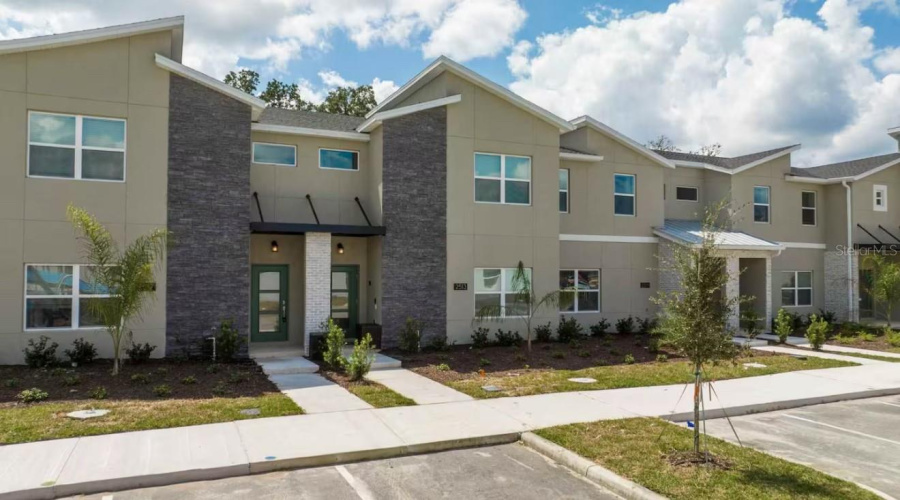 KISSIMMEE, Florida 34746, 4 Bedrooms Bedrooms, ,3 BathroomsBathrooms,Residential,For Sale,READING,0,MFRS5137715