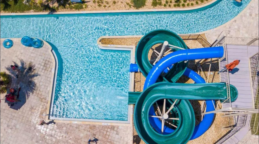 KISSIMMEE, Florida 34746, 4 Bedrooms Bedrooms, ,3 BathroomsBathrooms,Residential,For Sale,READING,0,MFRS5137715