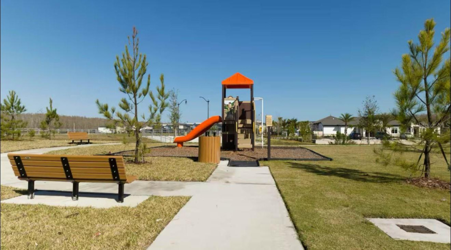 KISSIMMEE, Florida 34746, 4 Bedrooms Bedrooms, ,3 BathroomsBathrooms,Residential,For Sale,READING,0,MFRS5137715