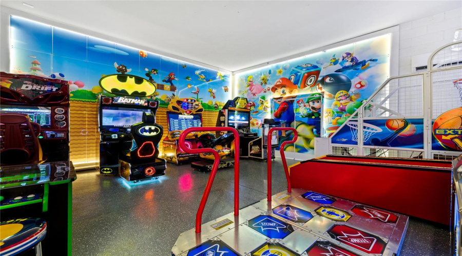 REUNION, Florida 34747, 6 Bedrooms Bedrooms, ,6 BathroomsBathrooms,Residential,For Sale,JACKS CLUB,0,MFRO6387249