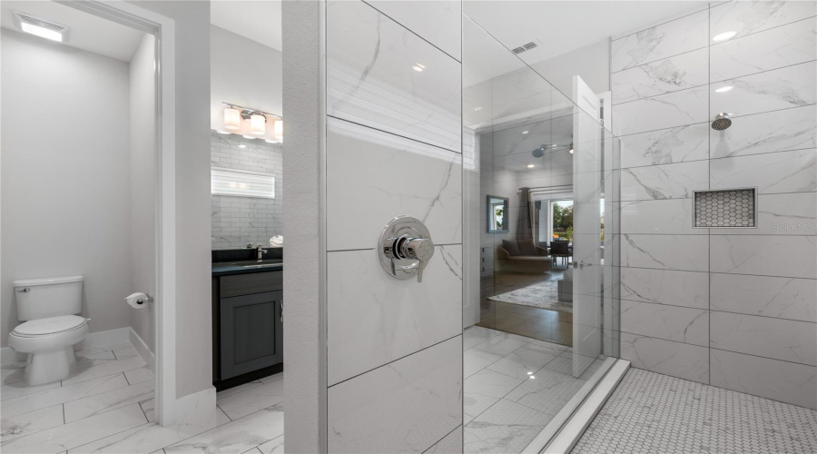 REUNION, Florida 34747, 6 Bedrooms Bedrooms, ,6 BathroomsBathrooms,Residential,For Sale,JACKS CLUB,0,MFRO6387249