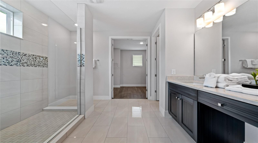 REUNION, Florida 34747, 6 Bedrooms Bedrooms, ,6 BathroomsBathrooms,Residential,For Sale,JACKS CLUB,0,MFRO6387249