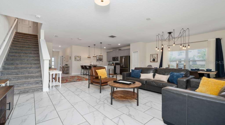 DAVENPORT, Florida 33896, 5 Bedrooms Bedrooms, ,4 BathroomsBathrooms,Residential,For Sale,CABOT CLIFFS,0,MFRO6387305