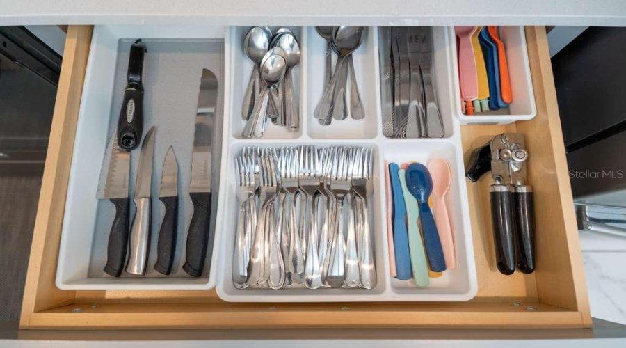 DAVENPORT, Florida 33896, 5 Bedrooms Bedrooms, ,4 BathroomsBathrooms,Residential,For Sale,CABOT CLIFFS,0,MFRO6387305