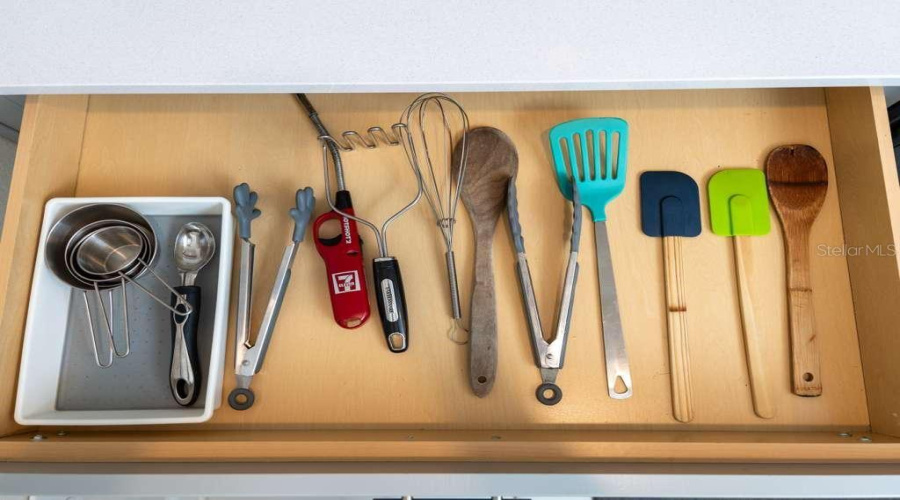 DAVENPORT, Florida 33896, 5 Bedrooms Bedrooms, ,4 BathroomsBathrooms,Residential,For Sale,CABOT CLIFFS,0,MFRO6387305