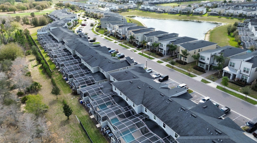 DAVENPORT, Florida 33896, 5 Bedrooms Bedrooms, ,4 BathroomsBathrooms,Residential,For Sale,CABOT CLIFFS,0,MFRO6387305