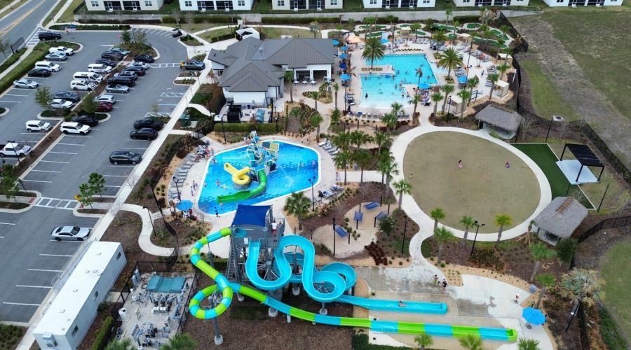 DAVENPORT, Florida 33896, 5 Bedrooms Bedrooms, ,4 BathroomsBathrooms,Residential,For Sale,CABOT CLIFFS,0,MFRO6387305