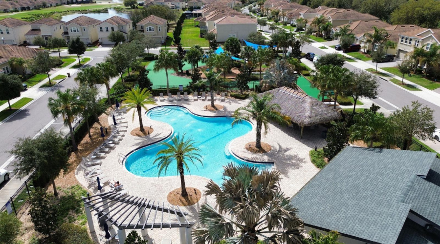 DAVENPORT, Florida 33896, 5 Bedrooms Bedrooms, ,4 BathroomsBathrooms,Residential,For Sale,CABOT CLIFFS,0,MFRO6387305