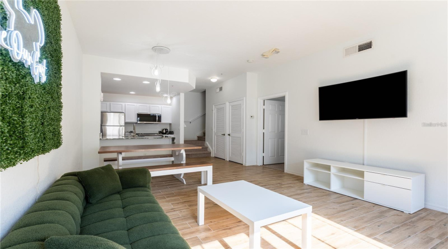 KISSIMMEE, Florida 34746, 3 Bedrooms Bedrooms, ,2 BathroomsBathrooms,Residential,For Sale,LODI,0,MFRO6276409