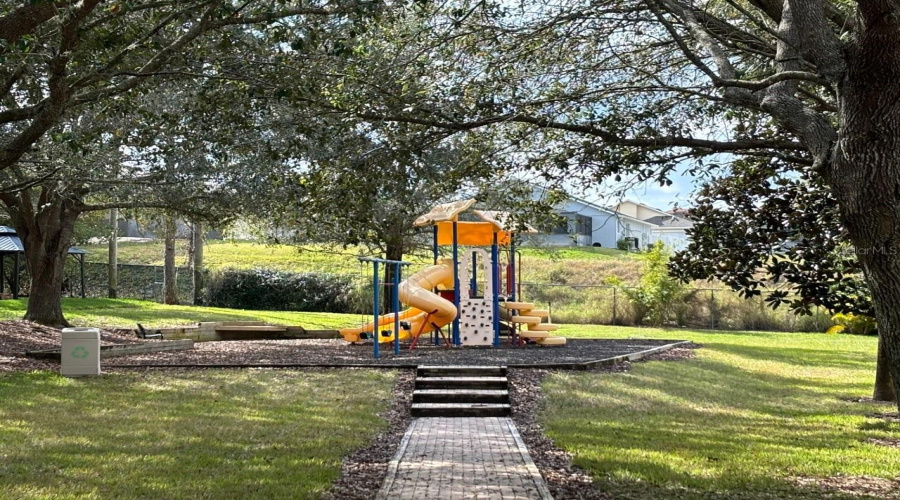 DAVENPORT, Florida 33897, 3 Bedrooms Bedrooms, ,2 BathroomsBathrooms,Residential,For Sale,ROGUES RETREAT,0,MFRS5133604