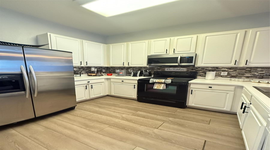 DAVENPORT, Florida 33897, 3 Bedrooms Bedrooms, ,2 BathroomsBathrooms,Residential,For Sale,ROGUES RETREAT,0,MFRS5133604