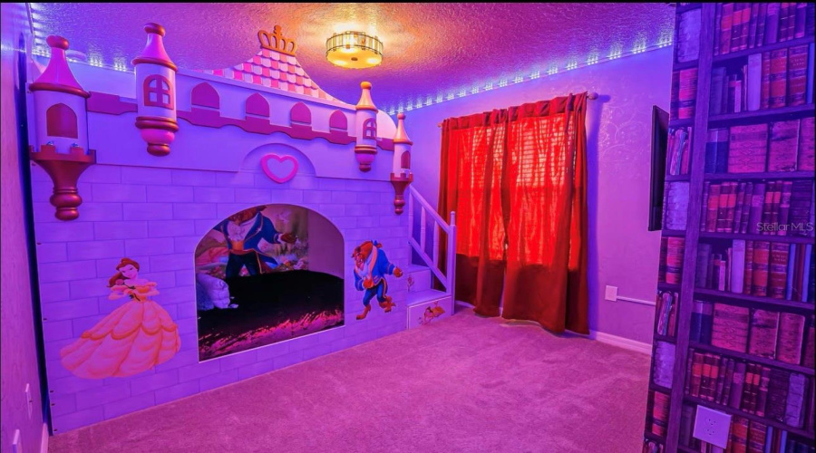 DAVENPORT, Florida 33897, 10 Bedrooms Bedrooms, ,8 BathroomsBathrooms,Residential,For Sale,LELANI,0,MFRO6344168