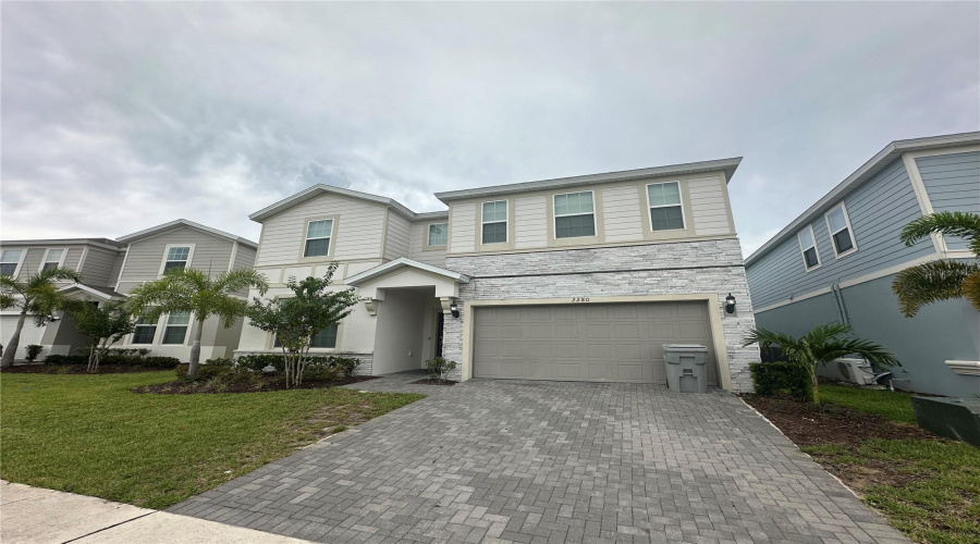 DAVENPORT, Florida 33897, 10 Bedrooms Bedrooms, ,8 BathroomsBathrooms,Residential,For Sale,LELANI,0,MFRO6344168