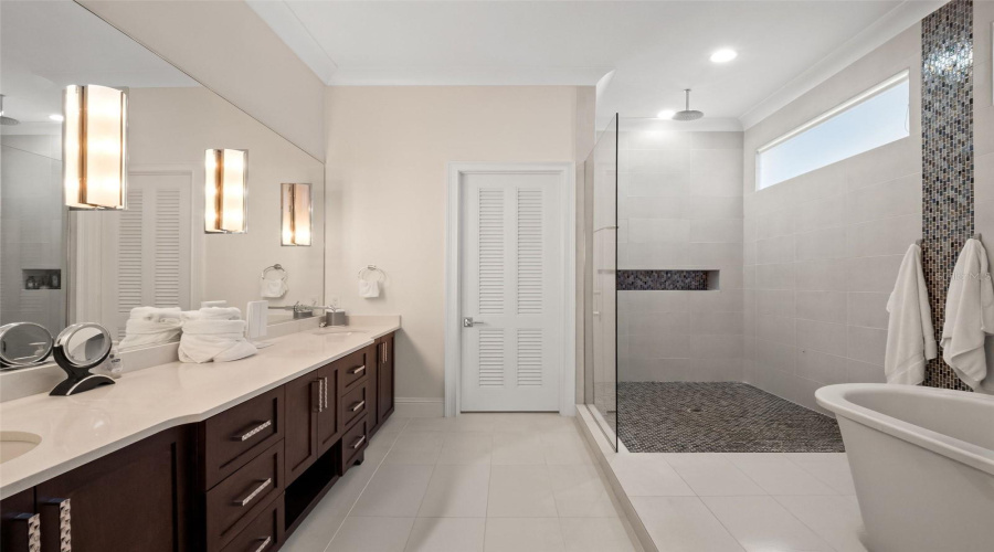 REUNION, Florida 34747, 7 Bedrooms Bedrooms, ,7 BathroomsBathrooms,Residential,For Sale,VALHALLA,0,MFRO6386460